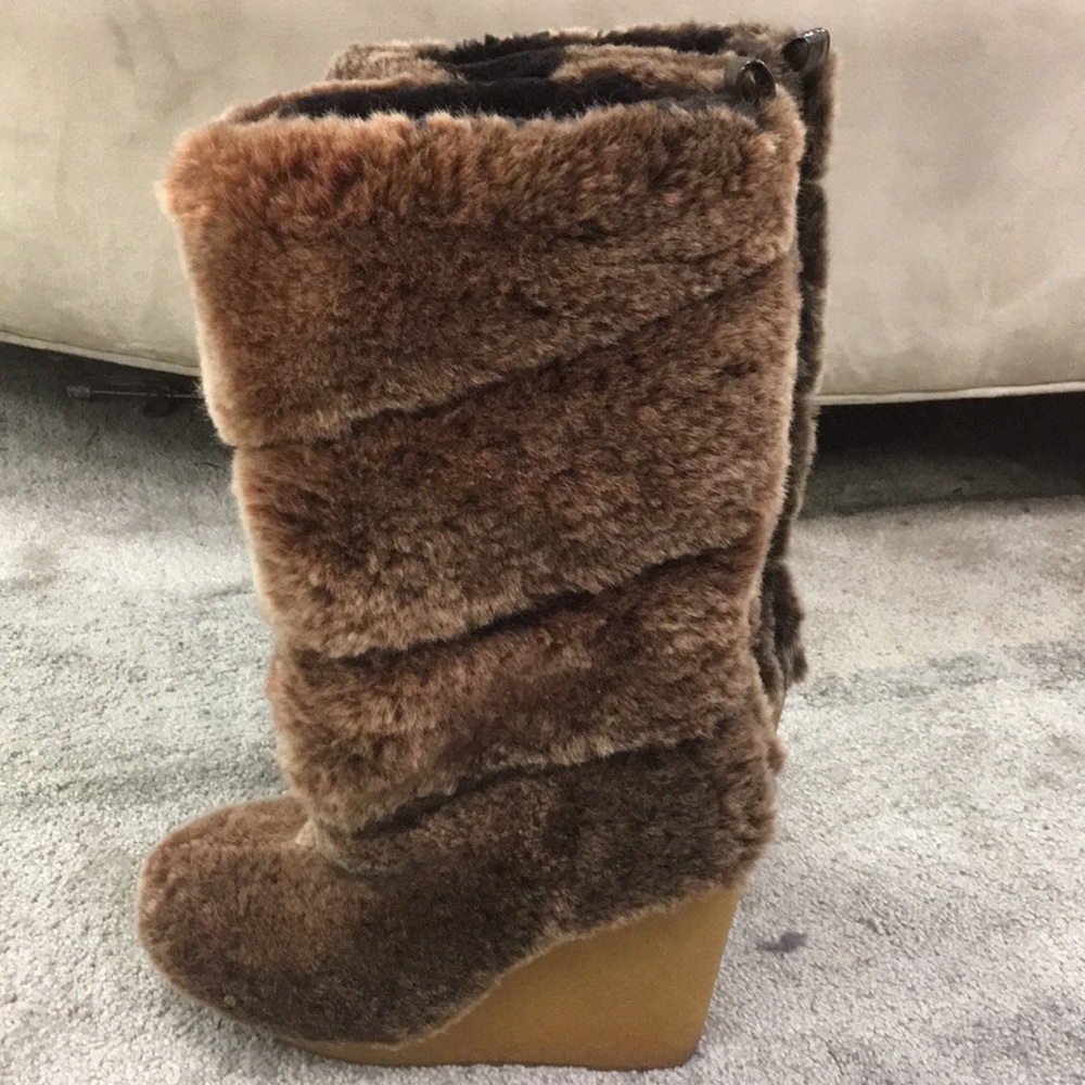 5 Shearling Fur Boots by Tory Burch Wedges Kiki - Picture 1 of 8